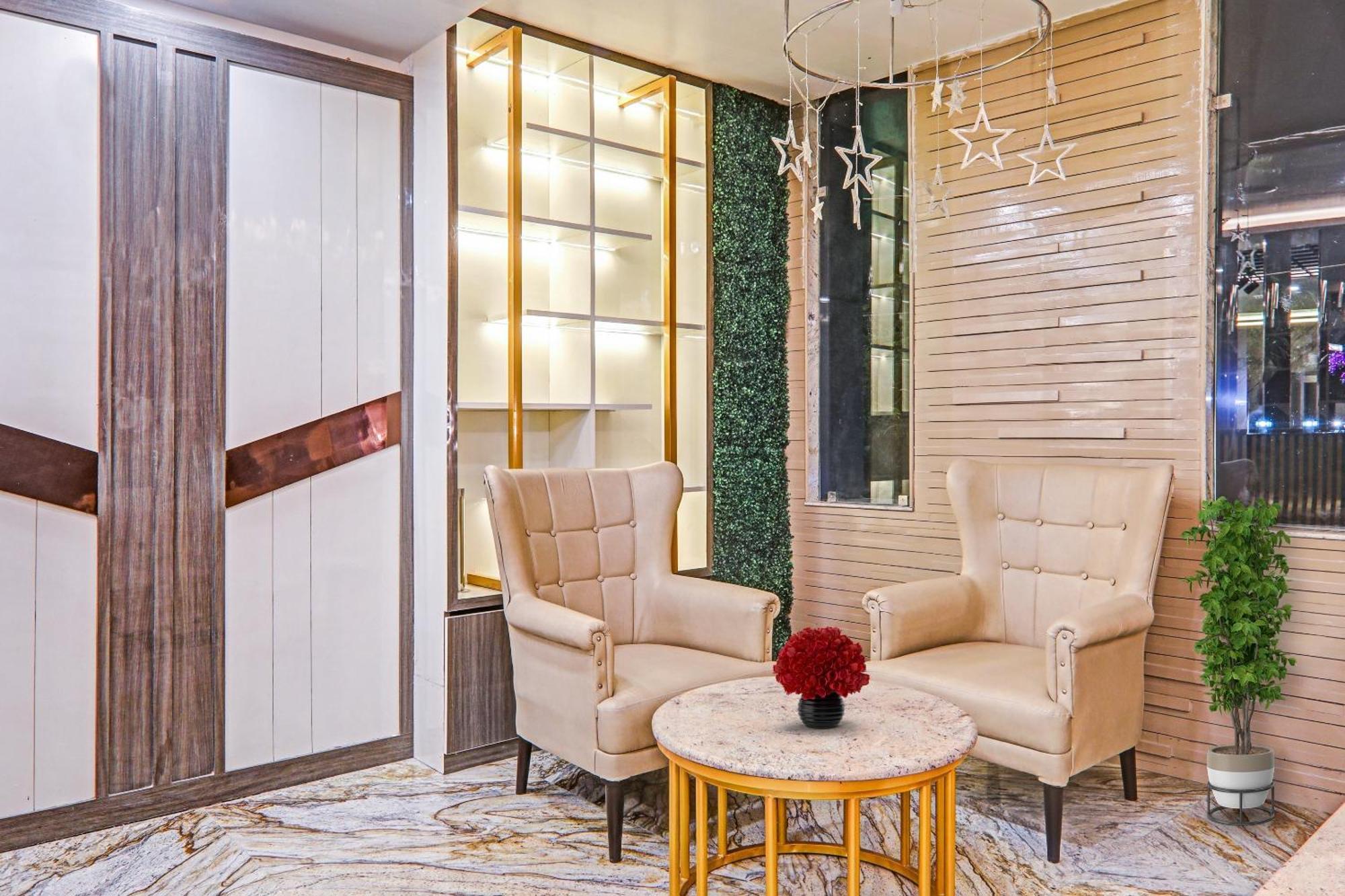 Super Townhouse Hotel Impact Chinhat Extérieur photo